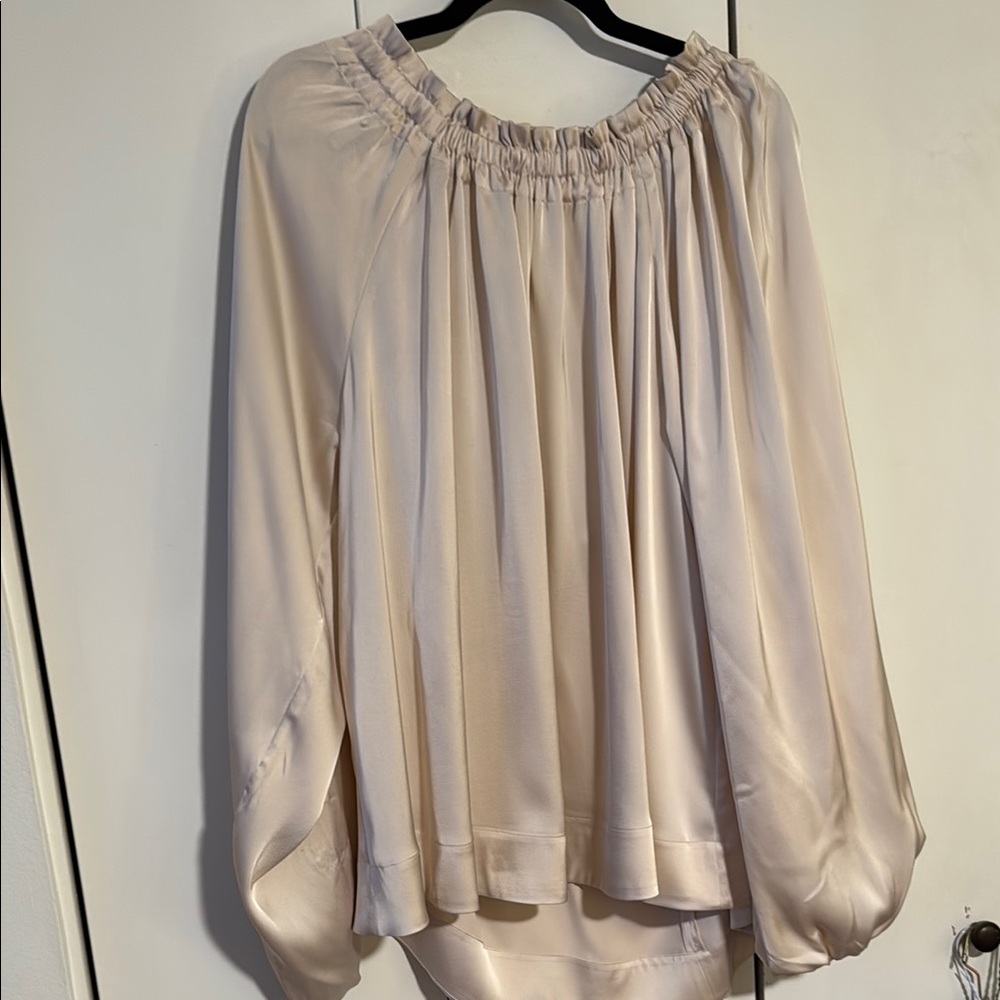 H&M White Bell Sleeve Ruffled Blouse